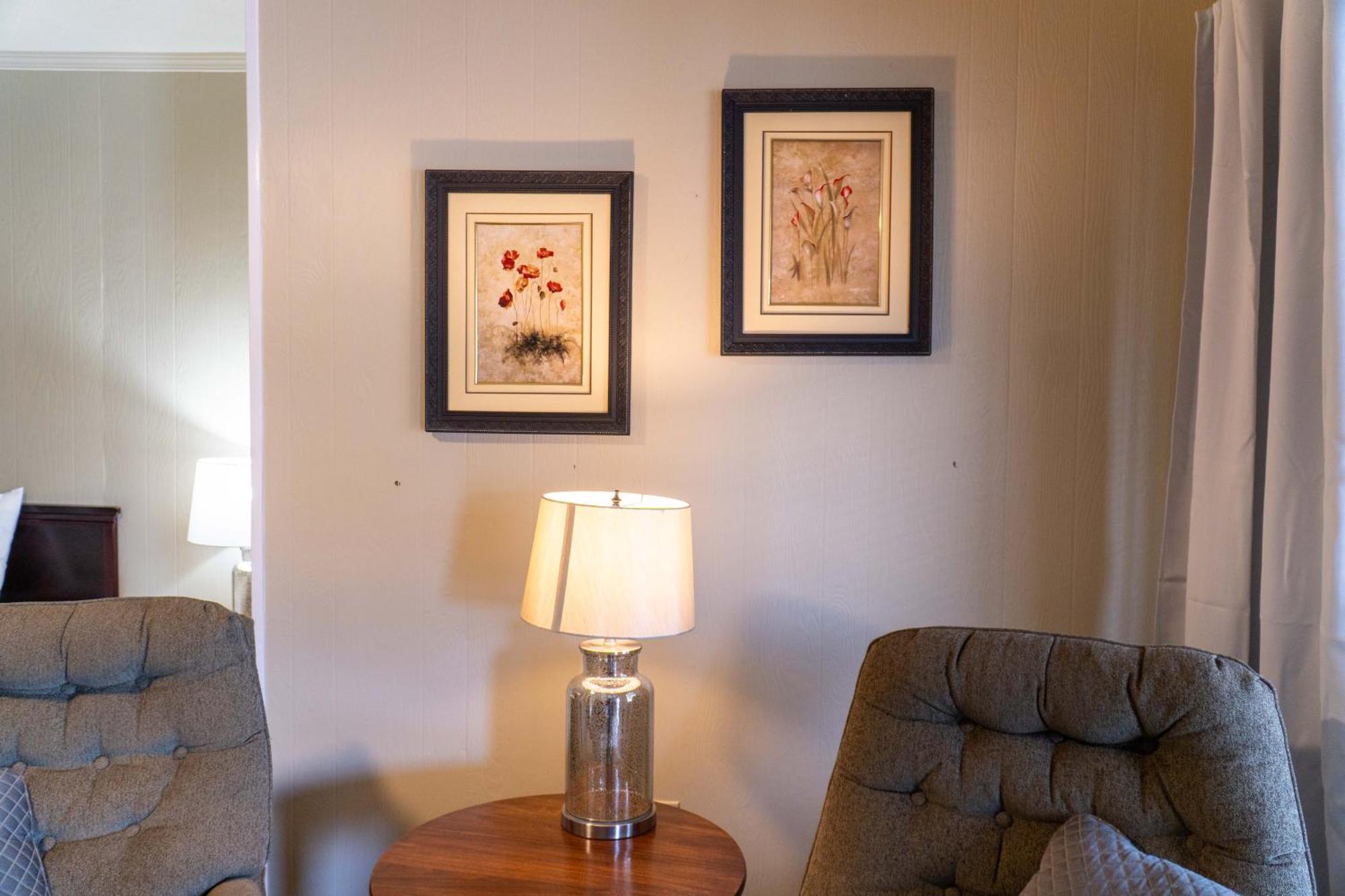 Carlton Marion Inn Yellville Room photo